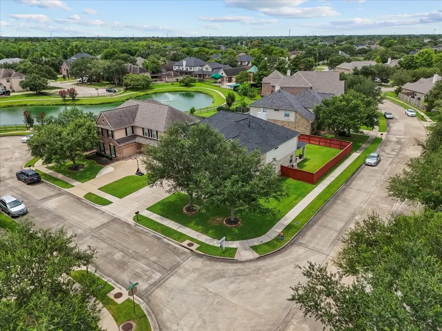 3902 Basil Court, Pearland, TX 77584 - Image #3