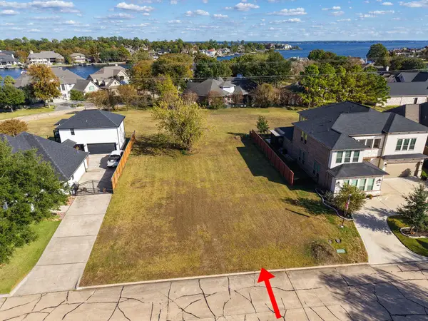 18 Waterford Way Way, Montgomery, TX 77356