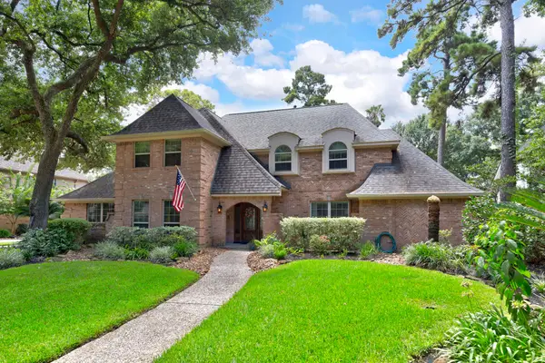 5619 Willow Walk Street, Houston, TX 77069