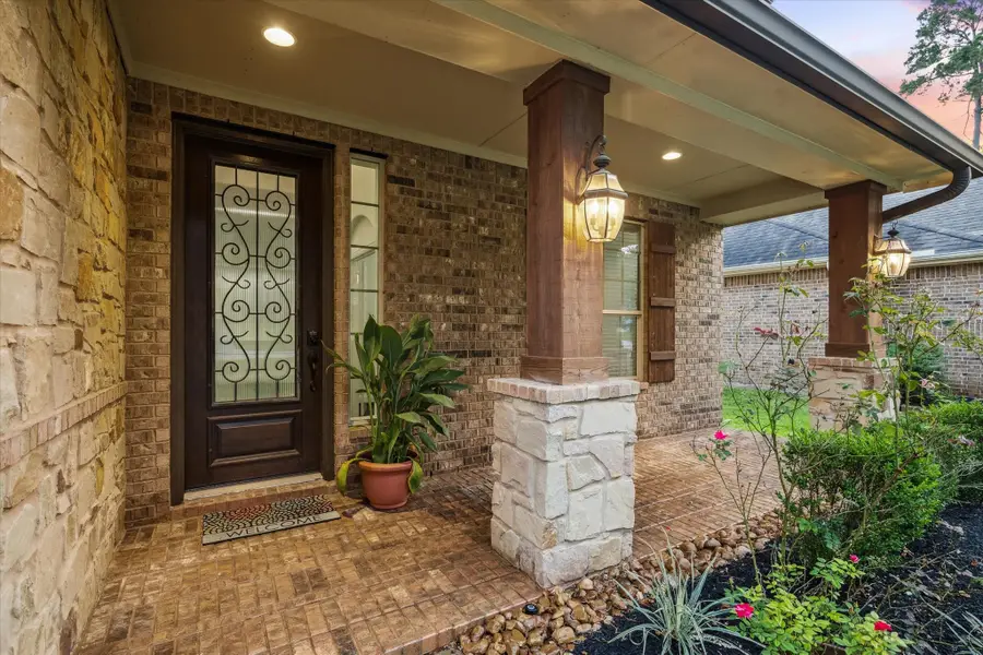 1811 Leela Springs Drive, Conroe, TX 77304 - Image #3