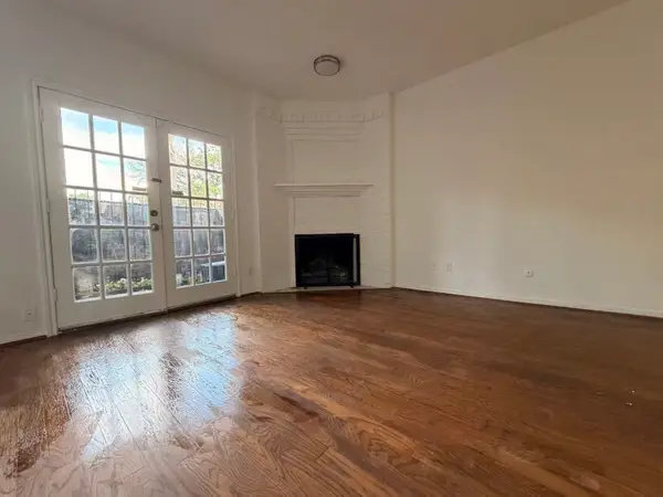 2220 Bering Dr Drive #12, Houston, TX 77057