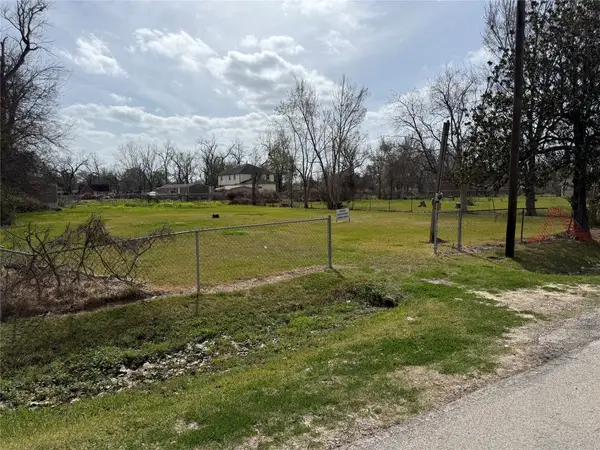 2502 Lone Oak Road, Houston, TX 77093