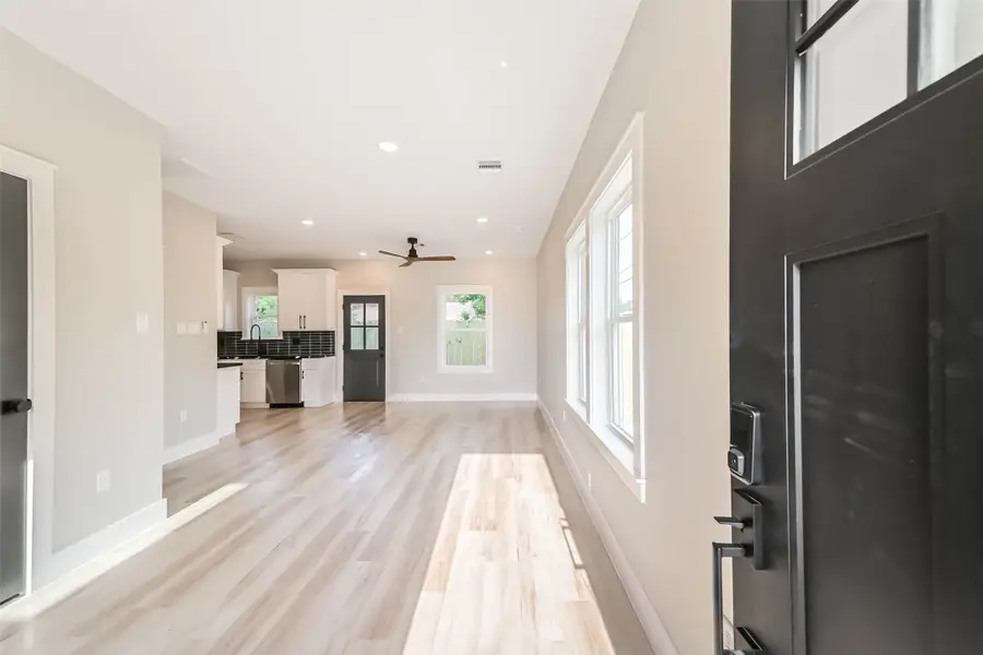 4723 Mallow Street, Houston, TX 77033 - Image #3