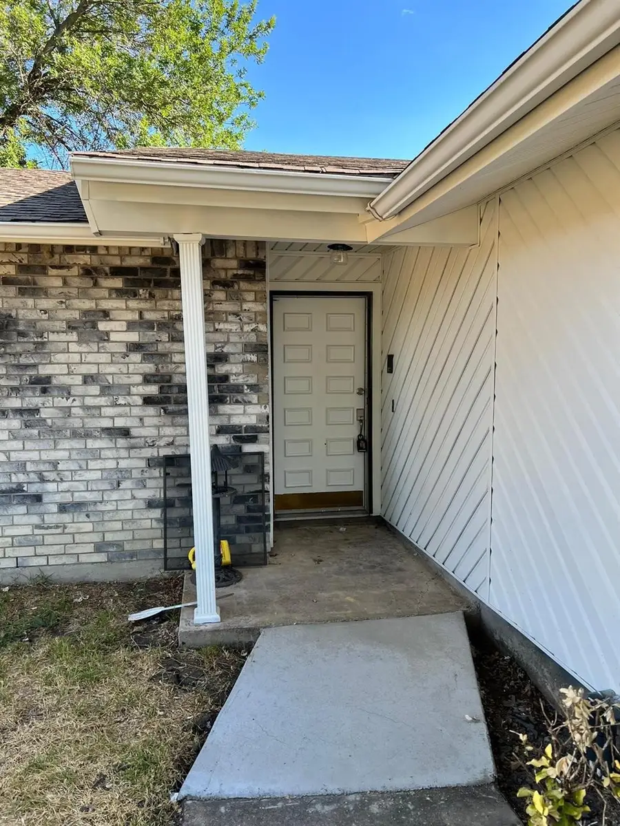 501 Beatty Drive, Grand Prairie, TX 75052 - Image #3