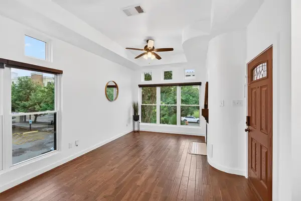 2716 Bagby Street, Houston, TX 77006