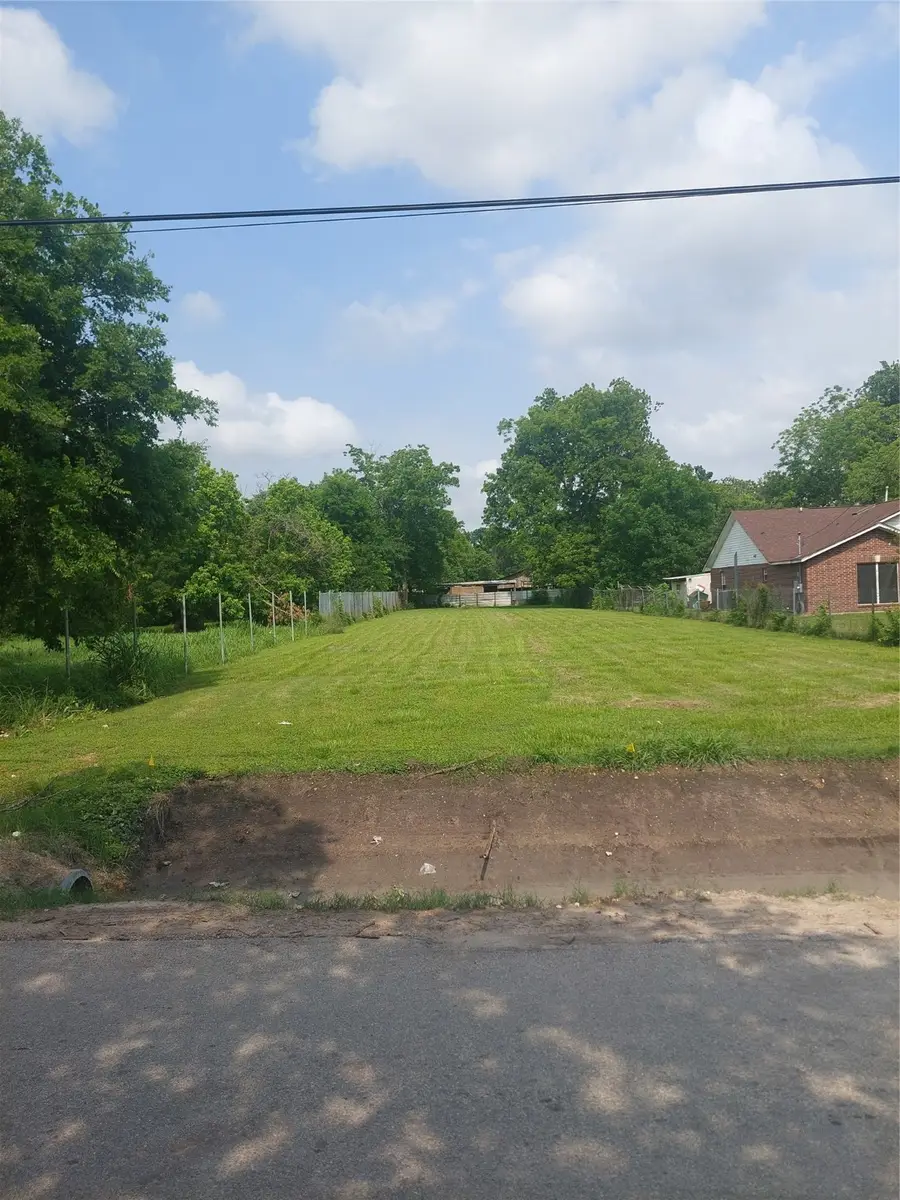 7330 Glass Street, Houston, TX 77016 - Image #2