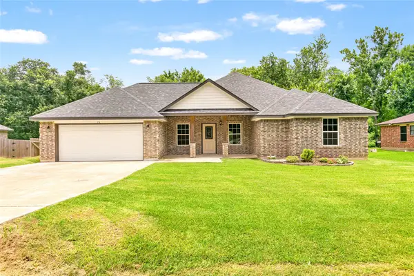26 Nelson Court, Jones Creek, TX 77541