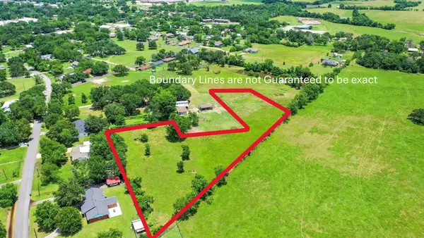 12 Manning Lane, Madisonville, TX 77864