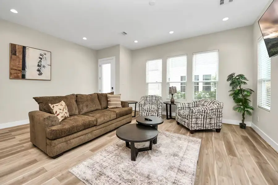 5935 Beall Street #A, Houston, TX 77091 - #3