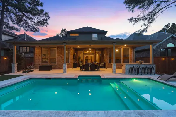 127 Lindenberry Circle, The Woodlands, TX 77389