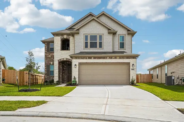 1403 Grand Olympia Drive, Fresno, TX 77545