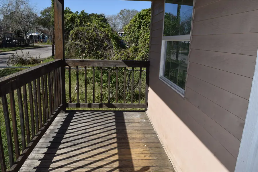 214 E Jack Street, Baytown, TX 77520 - Image #3