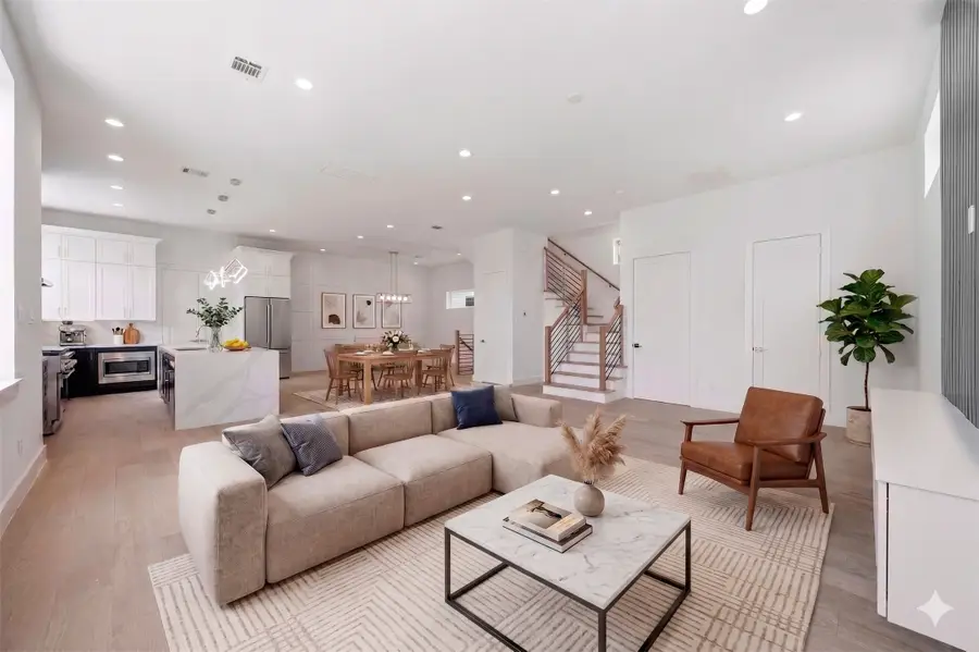 1110 Peden Street #B, Houston, TX 77006 - #3