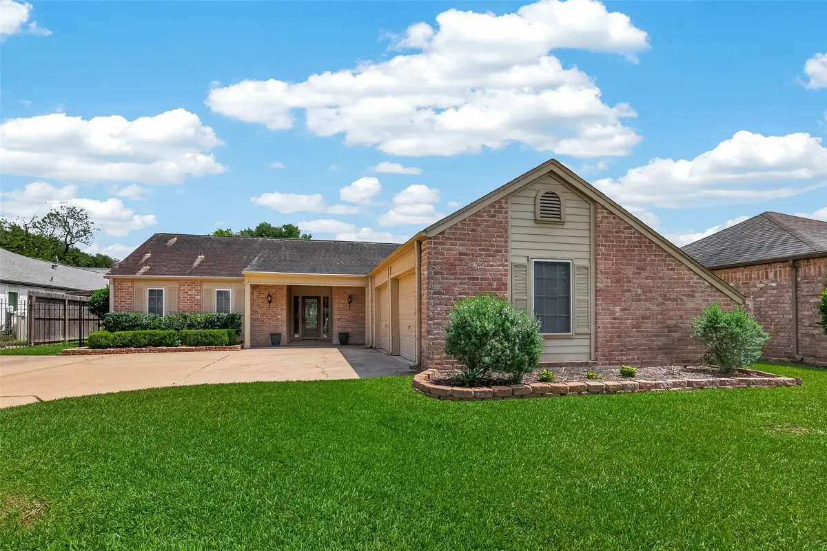 6 Charleston Street S, Sugar Land, TX 77478 - #1