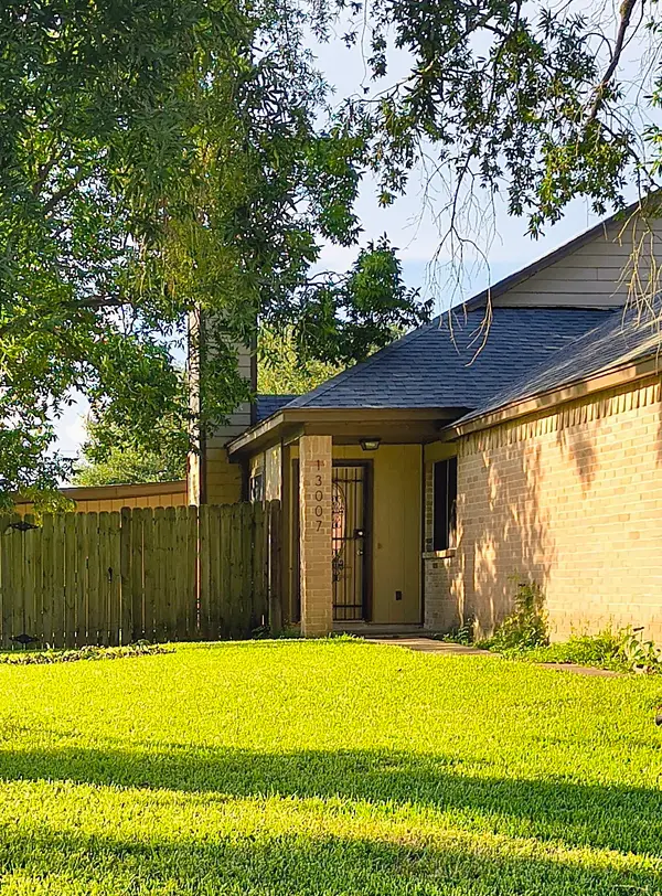 13007 Abalone Way, Houston, TX 77044