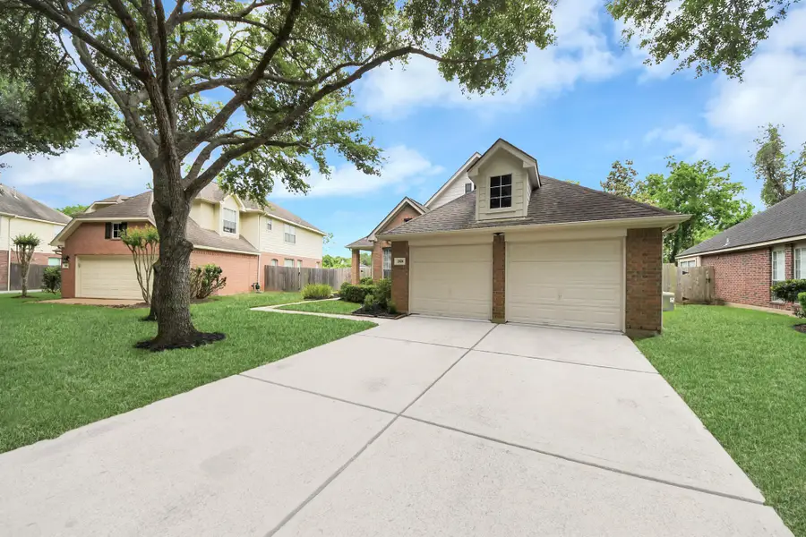 2818 Five Oaks Drive, Missouri City, TX 77459 - #3