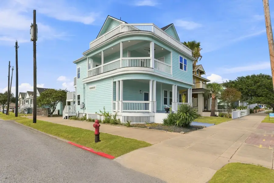 2326 Bernardo De Galvez, Galveston, TX 77550 - #2