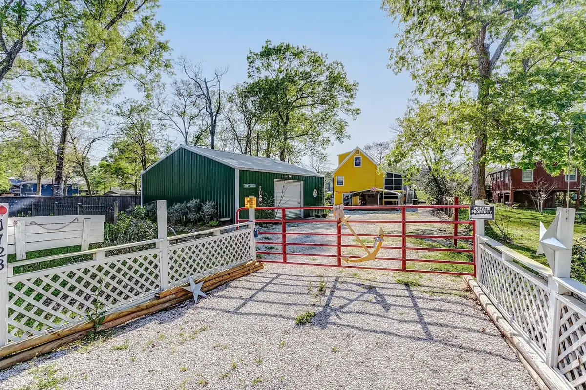1723 County Road 1333, Liberty, TX 77575 - #1