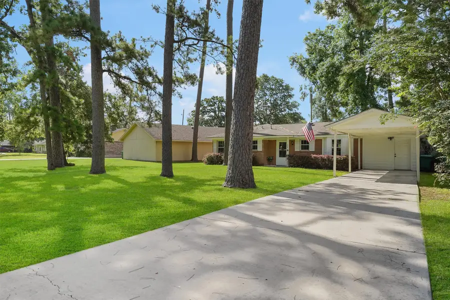 326 Broad Ripple Drive, Huffman, TX 77336 - Image #2