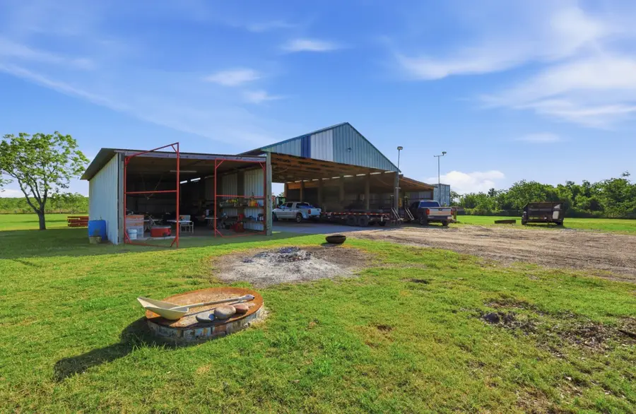 5704 Avenue Q W, Dickinson, TX 77539 - #3