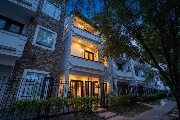1525 Rosewood Street, Houston, TX 77004