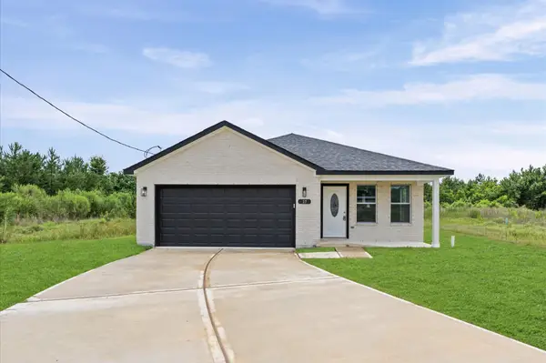 37 County Road 5102l, Cleveland, TX 77327