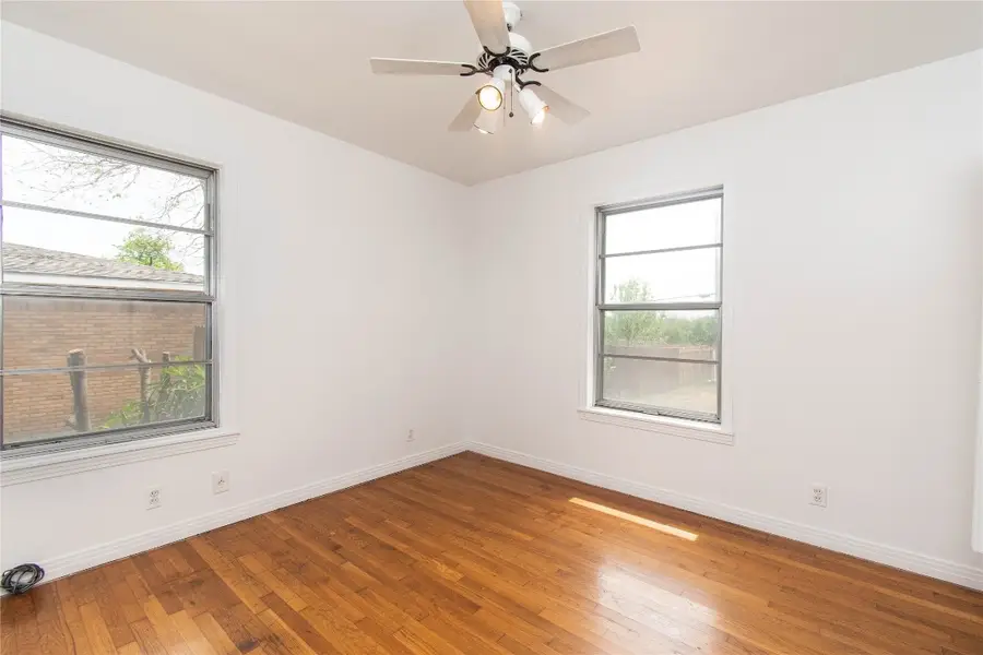 301 E Walker Avenue, Temple, TX 76501 - #2