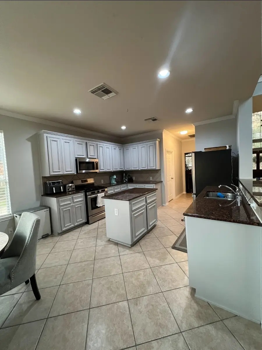 2304 Delta Bridge Drive, Pearland, TX 77584 - Image #2