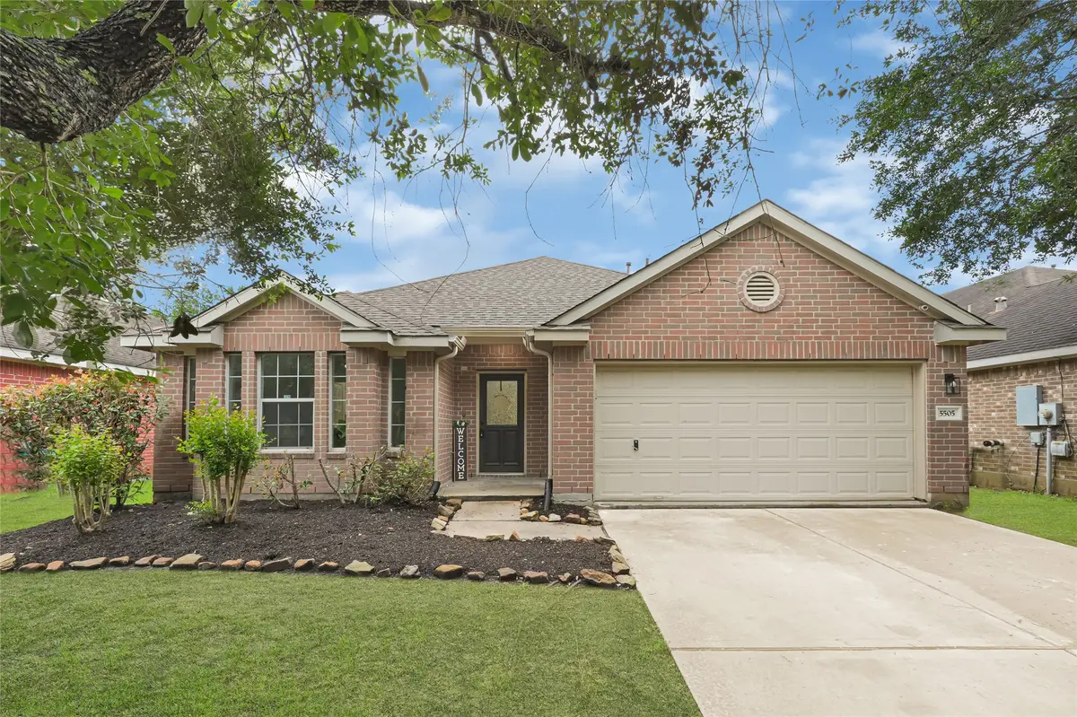 5505 Savannah Woods Lane, Rosharon, TX 77583 - #1