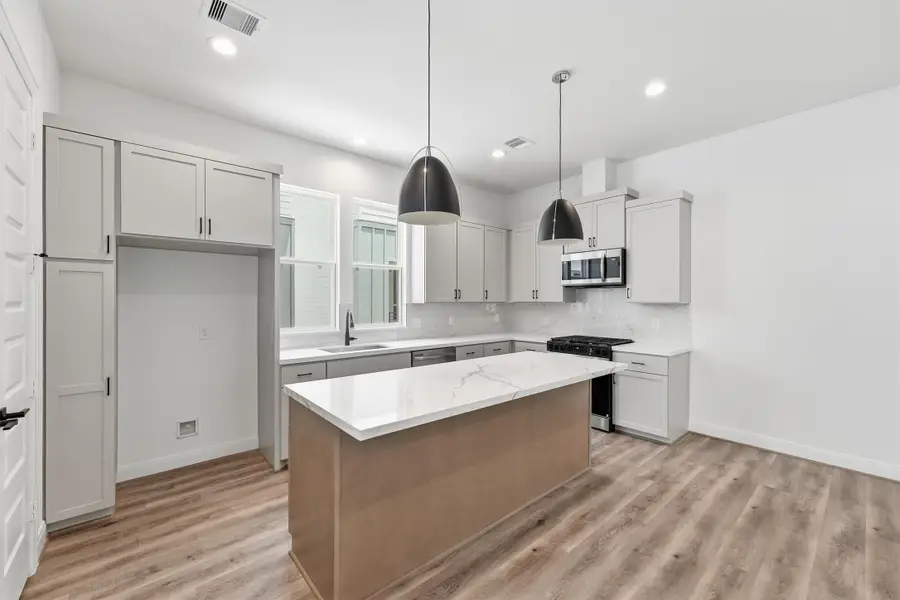 4832 Pinemont Drive, Houston, TX 77092 - #2