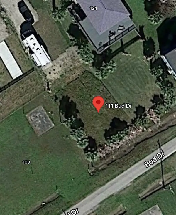 111 Bud Drive, Crystal Beach, TX 77650