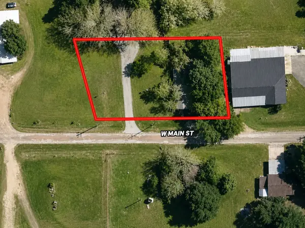 808 W Main Street, Eagle Lake, TX 77434