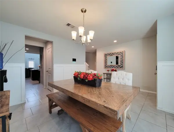 8003 Ecru Lane, Rosharon, TX 77583