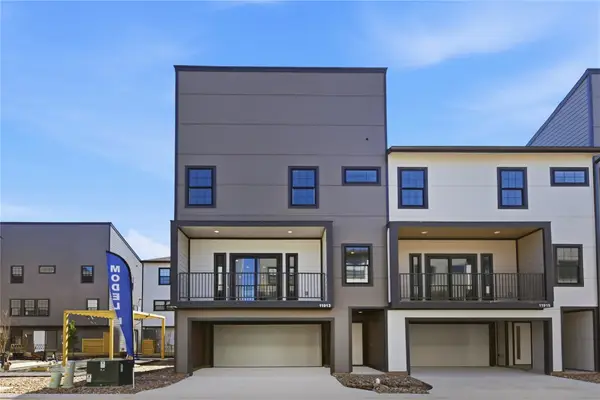 11933 N Hoa Sen Circle, Houston, TX 77072