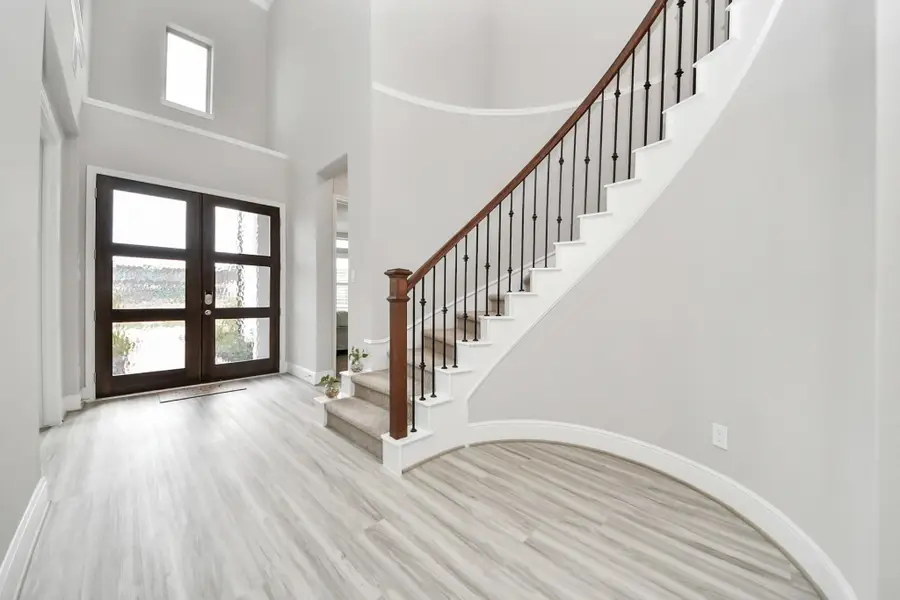 10015 Crescent Wood Drive, Missouri City, TX 77459 - Image #3