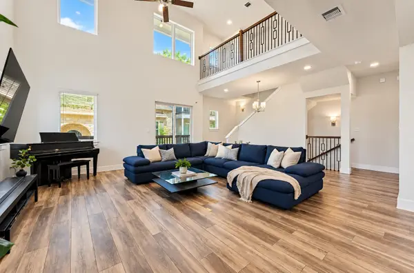 1430 W 34th 1/2 Street, Houston, TX 77018