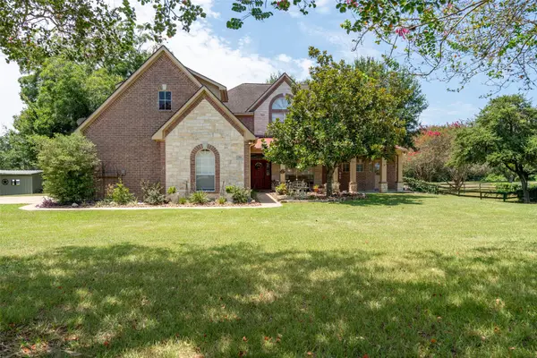 211 Brazos Hill Lane, Sealy, TX 77474