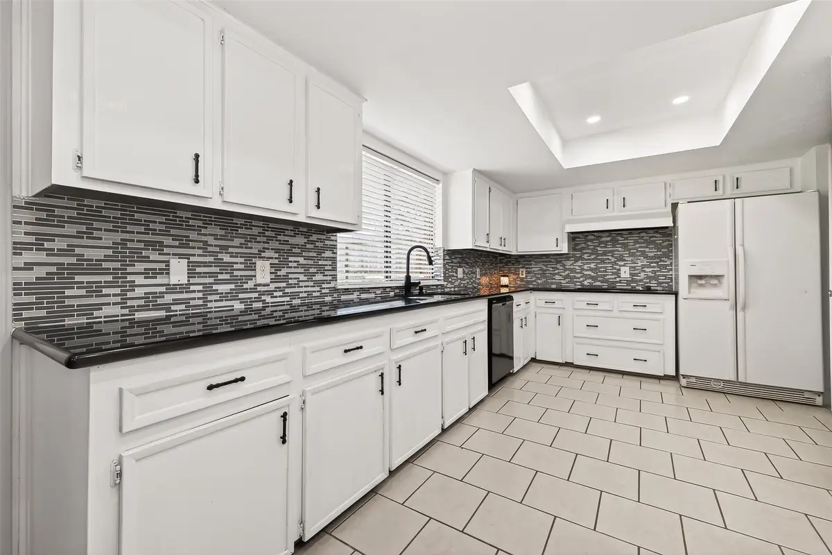 3031 Shawnee Drive, Sugar Land, TX 77479 - #1