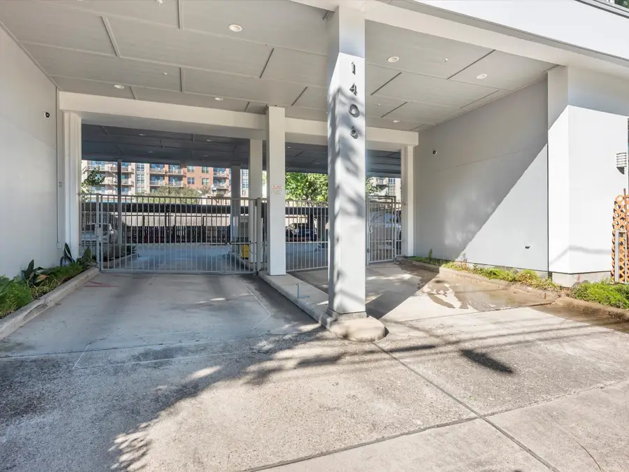 1406 Columbus St Street #303, Houston, TX 77019 - Image #3