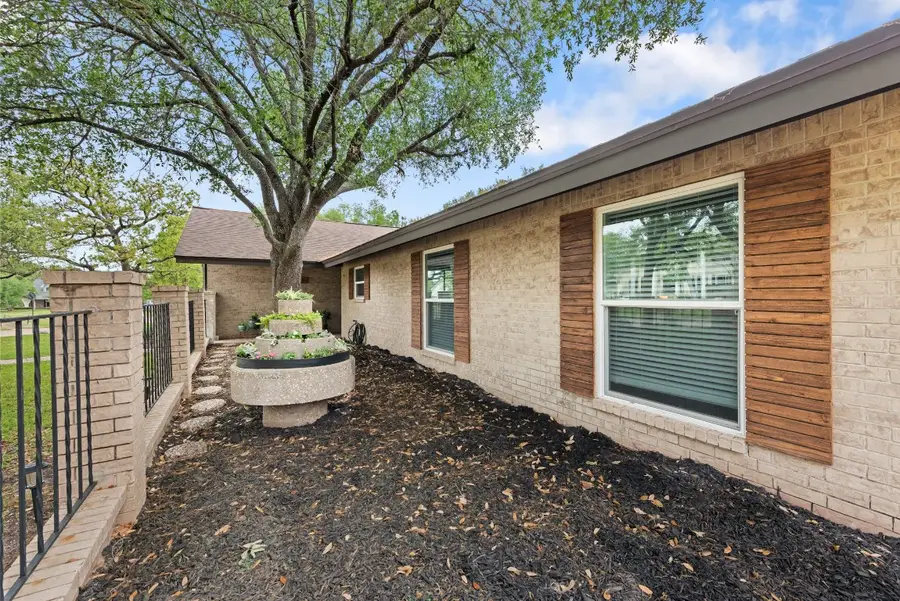 2512 Towering Oaks Drive, Bryan, TX 77802 - #3