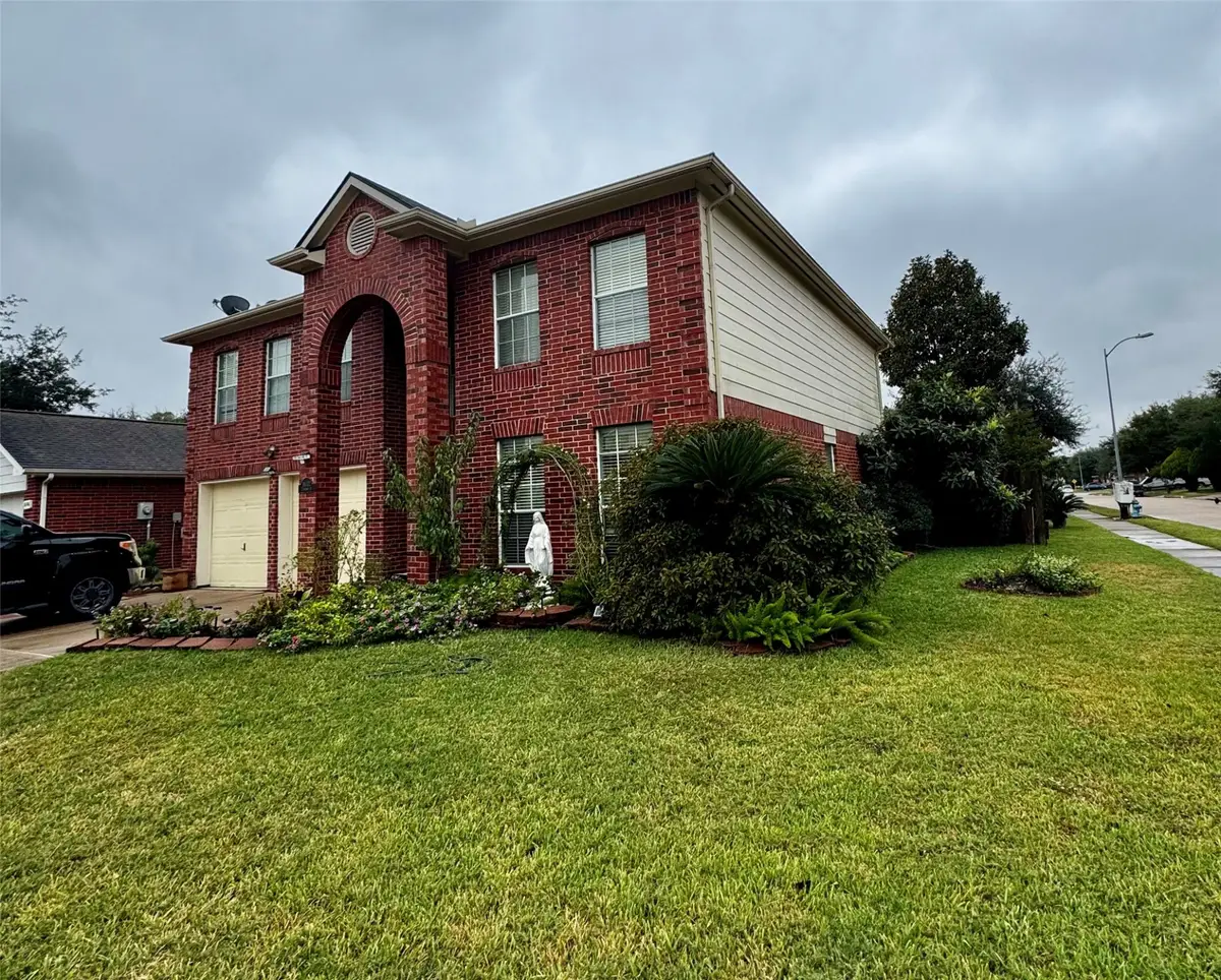 16102 Flatridge Court, Houston, TX 77083 - Image #1