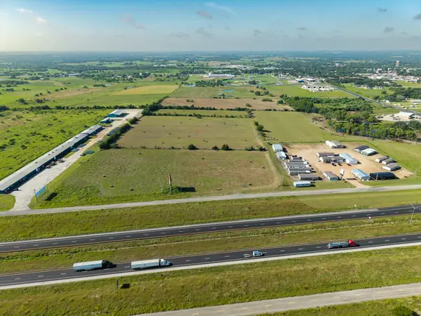 801 Huser Boulevard, Schulenburg, TX 78956
