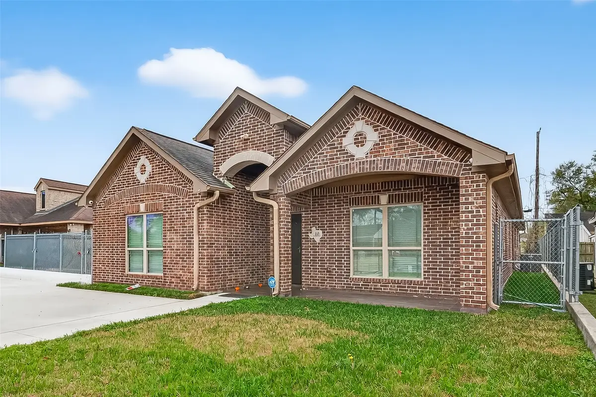 213 W Jackson Avenue, Pasadena, TX 77506 - #1