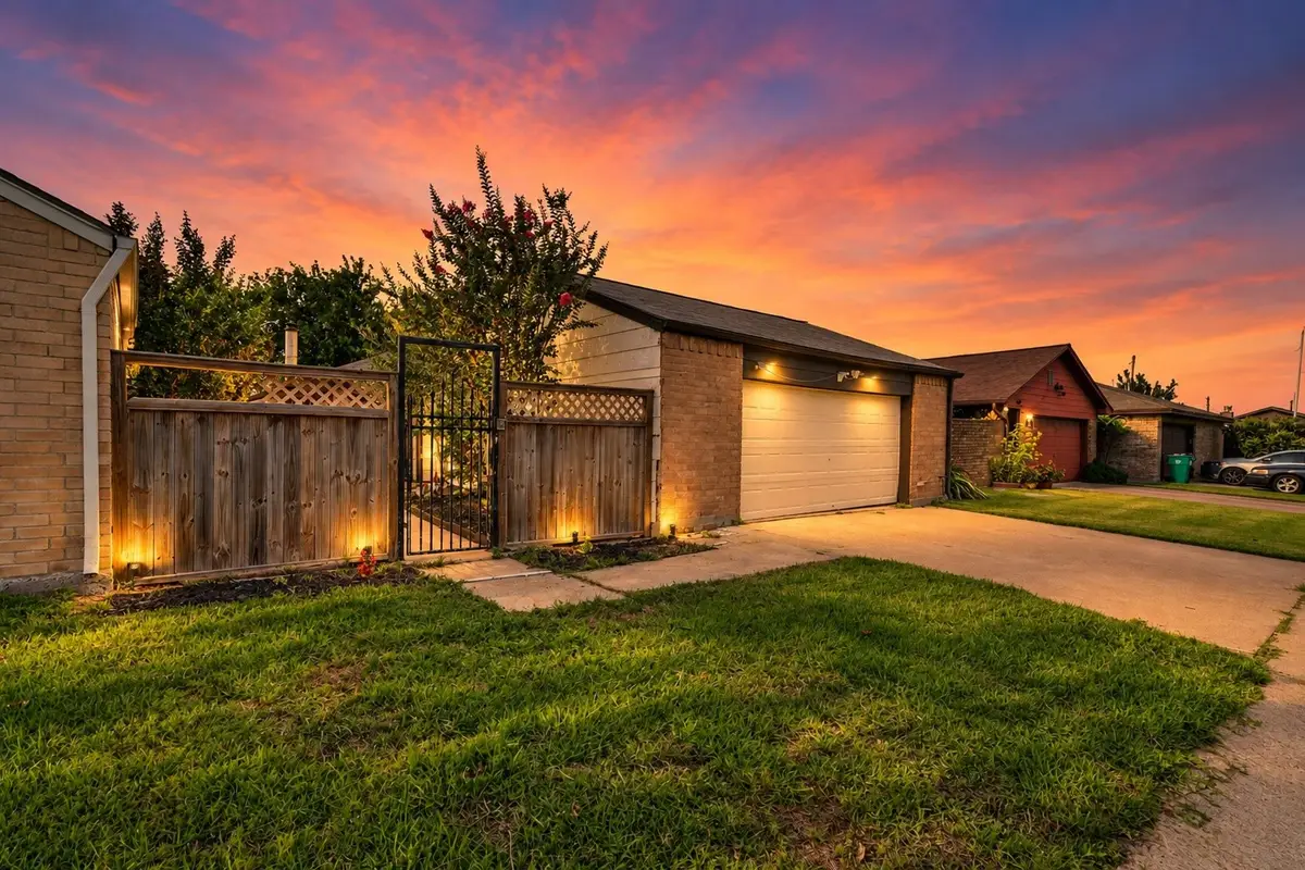 6 Quailwood Drive, Baytown, TX 77521 - #1