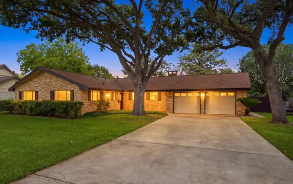 302 Village Drive, Sugar Land, TX 77498