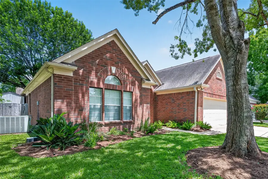 2921 Linda Drive, Pearland, TX 77584 - #3