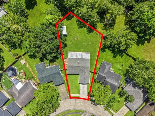 5303 Bulen Avenue, Friendswood, TX 77546