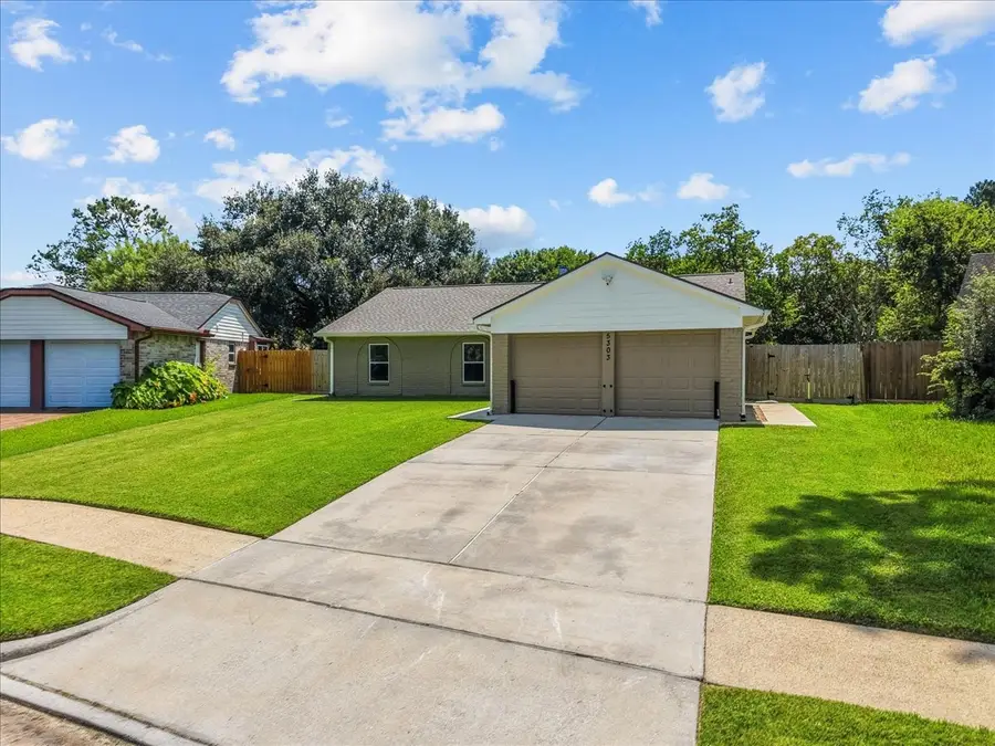 5303 Bulen Avenue, Friendswood, TX 77546 - #2