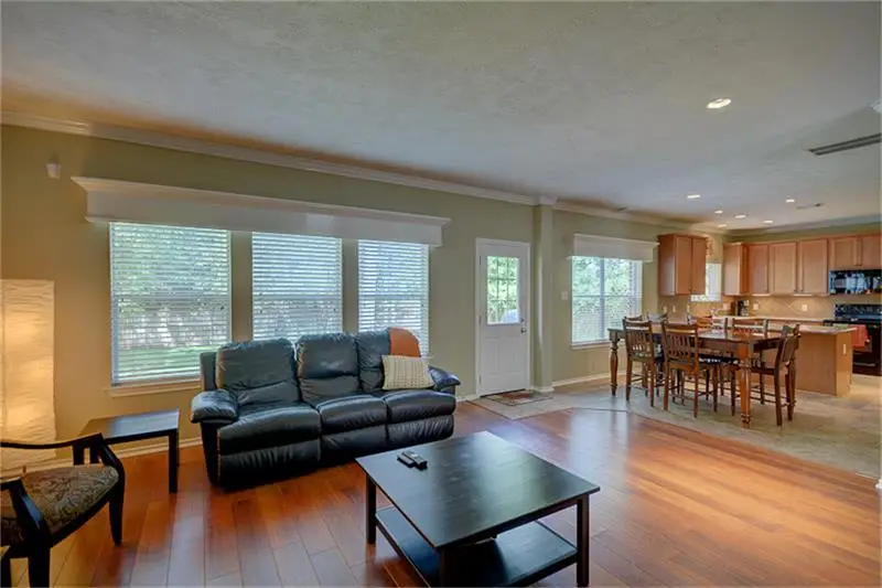 174 Spindle Tree Circle, The Woodlands, TX 77382 - #1