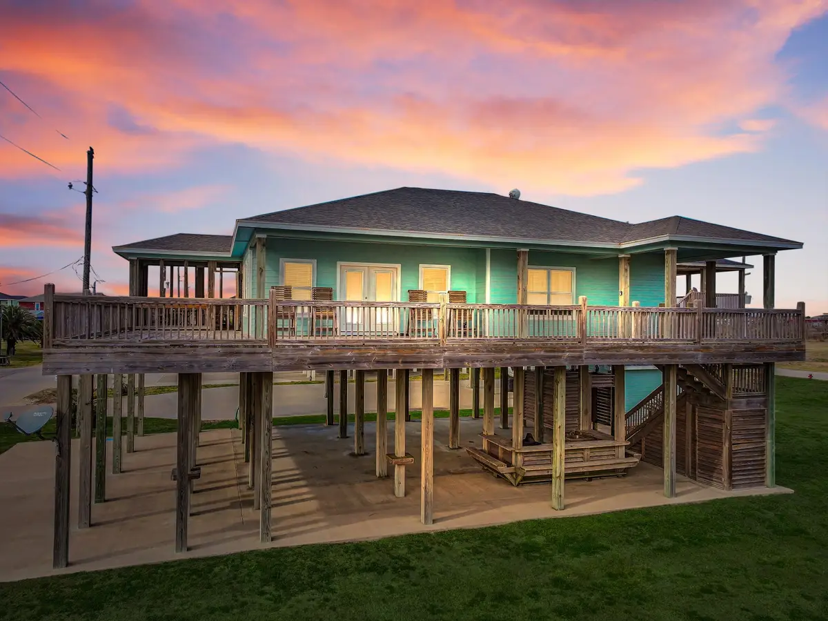 832 S East Road, Crystal Beach, TX 77650 - #1